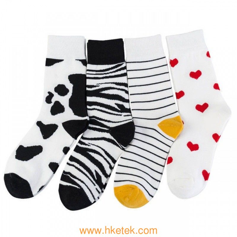 Hot Sale Fashion  Pattern Jacquard Breathable Cotton Fancy Crew Couples Socks