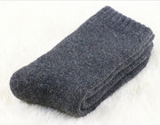 Hot Sale Fashion Wholesale Winter Thick Thermal Pure Color Terry Wool Socks Men