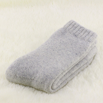 Hot Sale Fashion Wholesale Winter Thick Thermal Pure Color Terry Wool Socks Men