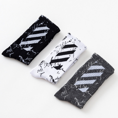 Wholesale Hip Hop Fashion Skateboard Sport Striped Soft Cotton Socks Man