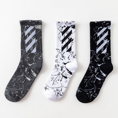 Wholesale Hip Hop Fashion Skateboard Sport Striped Soft Cotton Socks Man