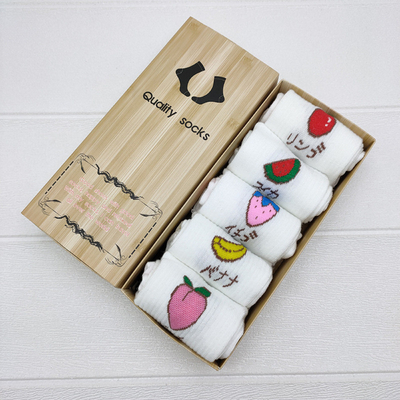 Wholesale Good Quality Cheap Cute Cartoon 5 Pairs Gift Box Pack Breathable Cotton Crew Women Socks