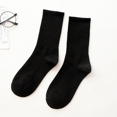 Wholesale High Quality Seasons New Breathable Pure Color White Soft Cotton Couples Socks Men