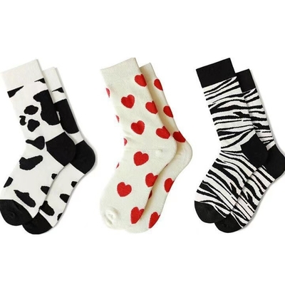 Hot Sale Fashion  Pattern Jacquard Breathable Cotton Fancy Crew Couples Socks