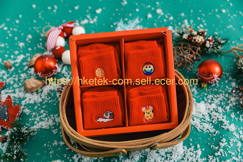 Chinese Embroidery Wholesale Custom Cotton Women Funky Ankle Socks Christmas Gift Patterned Socks