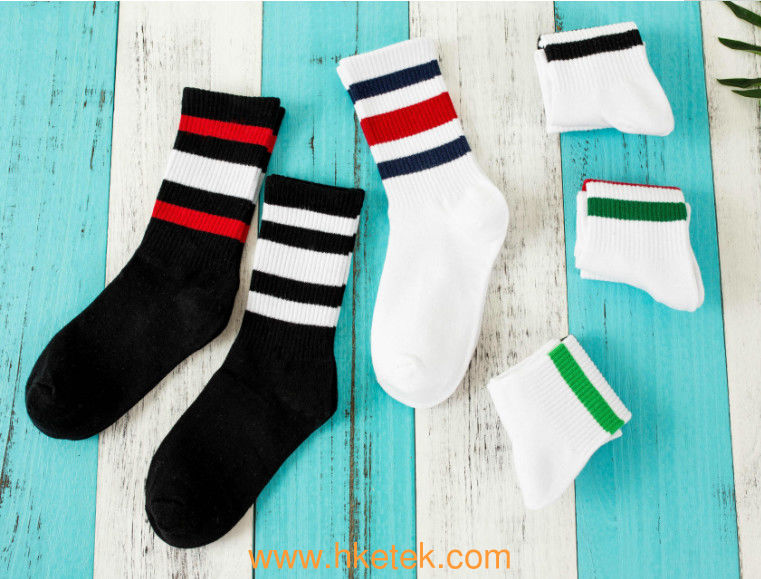 Wholesale Good Quality Fashion 3 Lines Striped Students Socks Breathable Cotton Sports Stripe Women Socks
