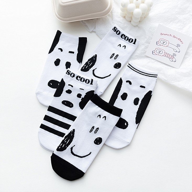 Wholesale Japanese Cute Funny Cartoon Animals Dog Socks Soft Cotton Fancy Novelty Black & White Women Ankle Socks