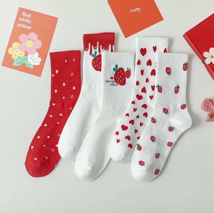Wholesale Fancy Fruits Strawberry Socks Soft Cotton Assorted Color Women Tube Socks