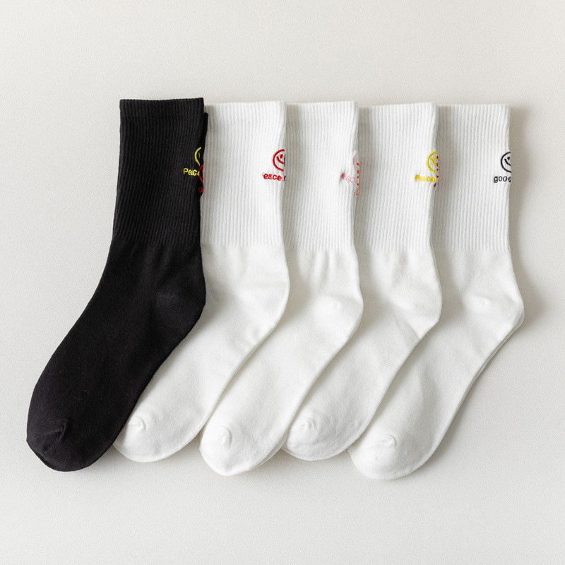 Wholesale New Embroider Smile Letters Good Luck Cute Students Socks Cotton Black White Women Long Socks
