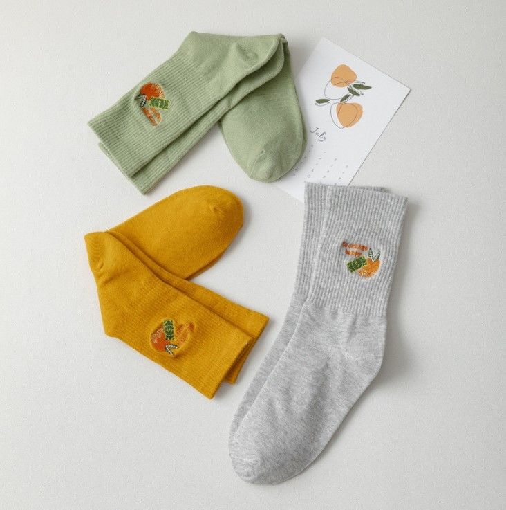 Wholesale New Embroidery Orange Fruits Women Socks Cotton Knitted Women Tube Socks